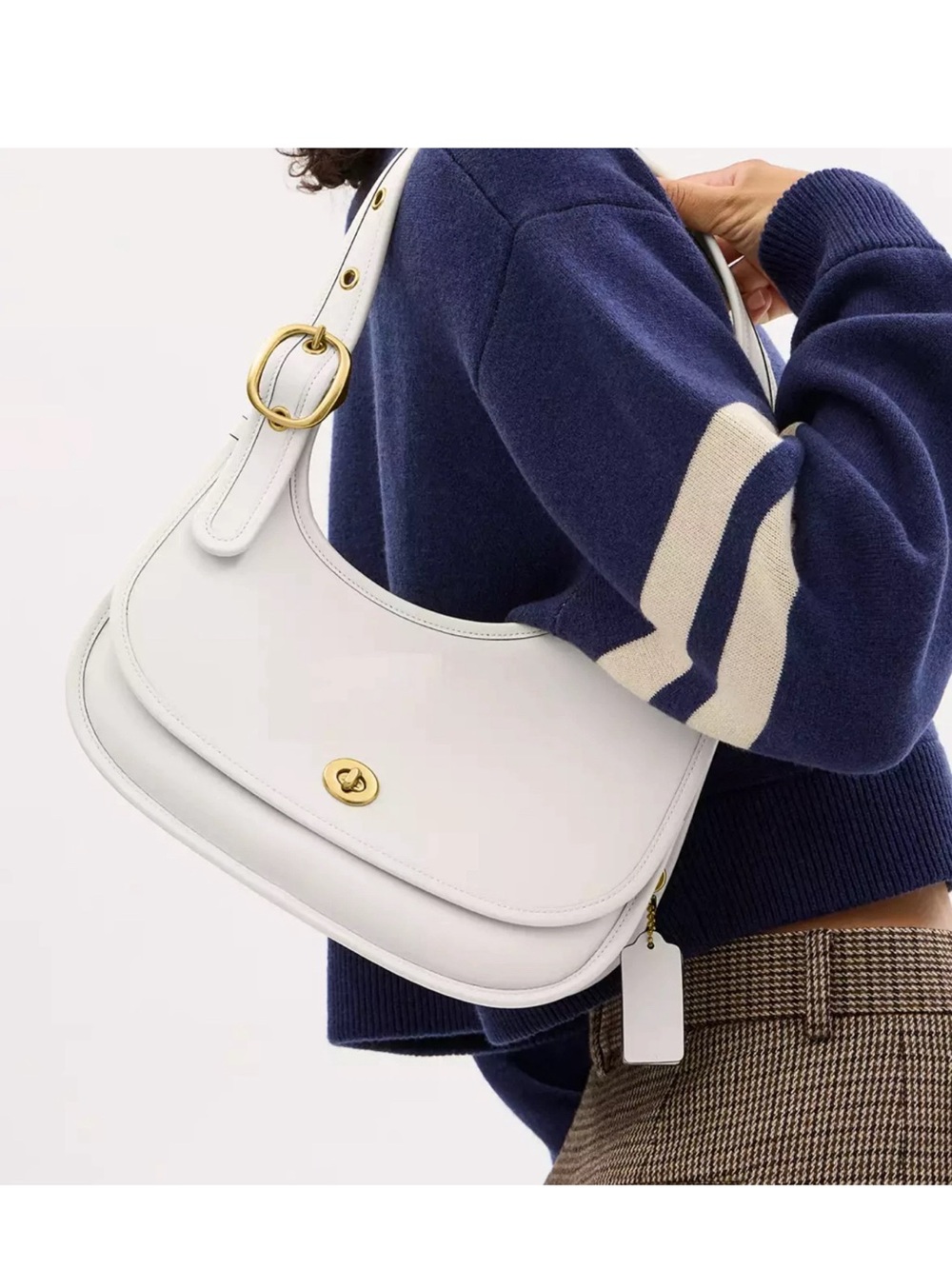 NWT Coach Cashin Carry Small Leather Crescent Bag